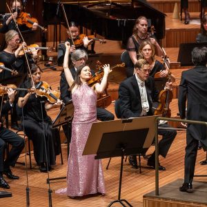 arabella steinbacher performs lentz 2 credit craigabercrombie