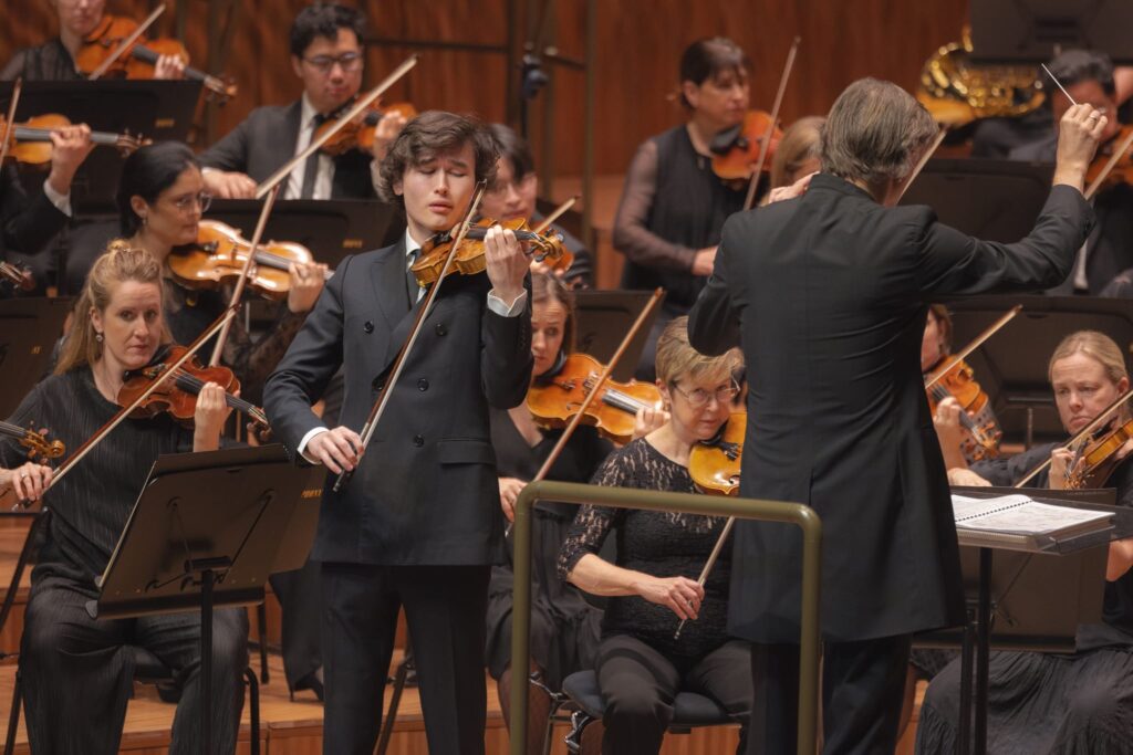 250508 daniel lozakovich performs sibelius’ violin concerto 34 web