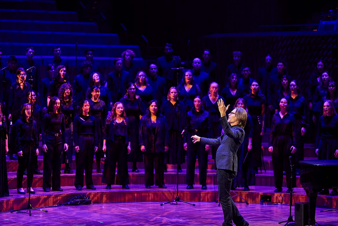 sydney philharmonia choirs eternity in an hour eric whitacre conducts, at soh 270625. photo keith saunders (10) (1)