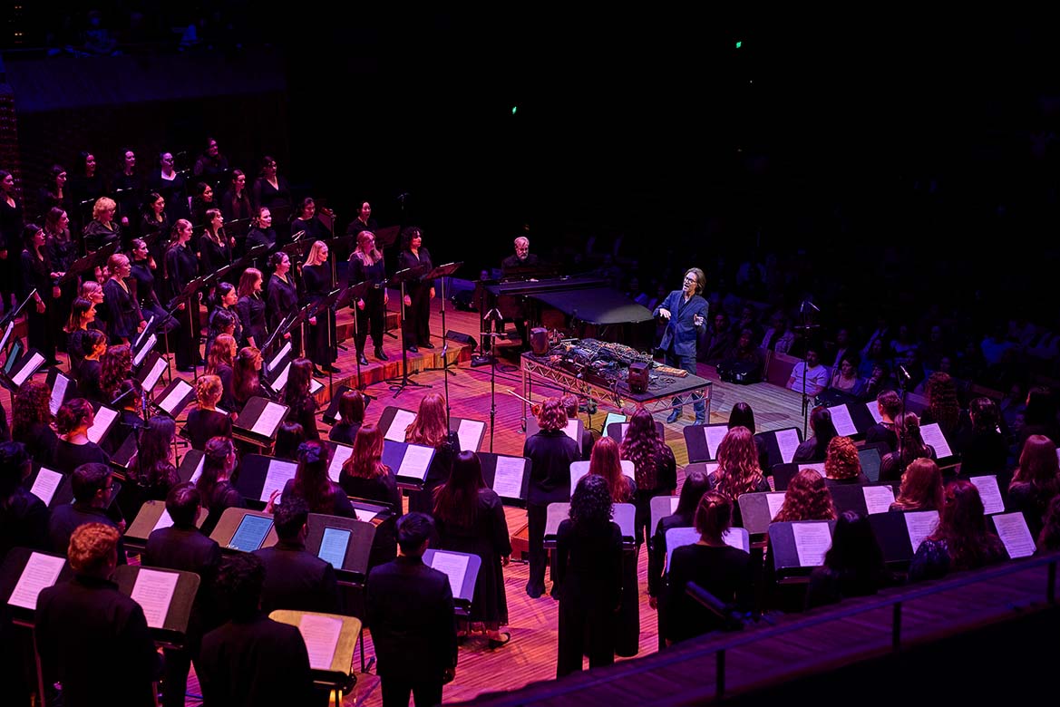sydney philharmonia choirs eternity in an hour eric whitacre conducts, at soh 270625. photo keith saunders (13)