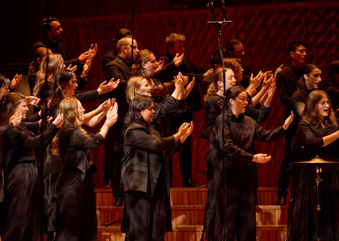 sydney philharmonia choirs eternity in an hour eric whitacre conducts, at soh 270625. photo keith saunders (4)