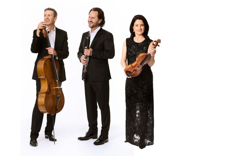ae trio website