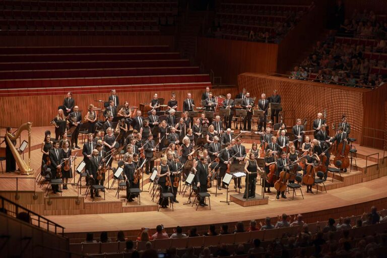 260306 simone young conducts britten & vaughan williams 74