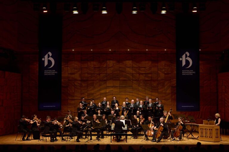 028 choral splendour