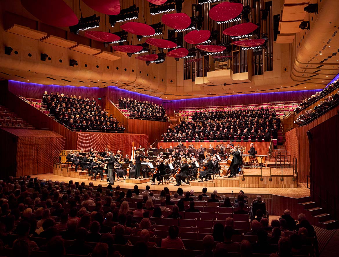 dc6934 9993 spc durufle+poulenc foto keith saunders